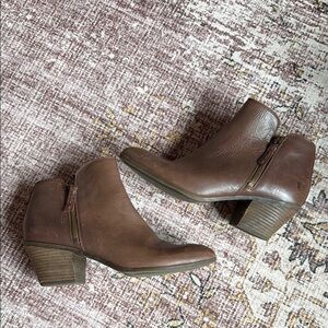 Frye Brown Ankle Boots with Stacked Heel and Zipper